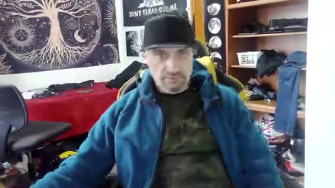 Snapshot of clintwood12 chatting on December 2025 04:47:02 PM chad online show from December 2025 04:47:02 PM