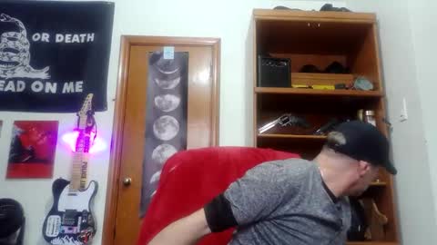 Snapshot of clintwood12 chatting on January 2026 06:46:02 PM chad online show from January 2026 06:46:02 PM