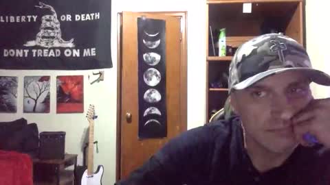 Snapshot of clintwood12 chatting on February 2026 10:52:02 PM chad online show from February 2026 10:52:02 PM