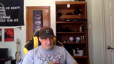 Snapshot of clintwood12 chatting on February 2026 05:52:01 PM chad online show from February 2026 05:52:01 PM