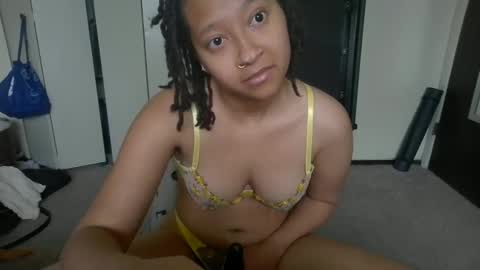 High Queen Clio online show from January 2025 07:04:02 PM