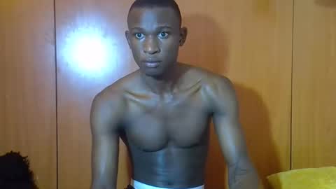 clive_damian online show from May 2026 11:50:02 AM