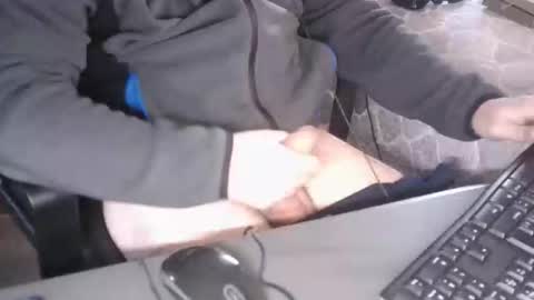 Snapshot of clluch95 chatting on November 2025 03:00:01 PM clluch95 online show from November 2025 03:00:01 PM