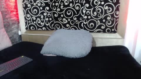 cloe66 online show from January 2025 06:45:02 PM