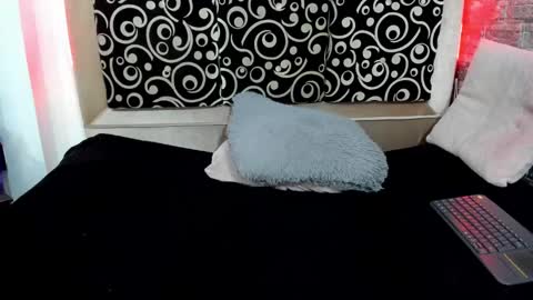 cloe66 online show from January 2025 07:14:02 PM