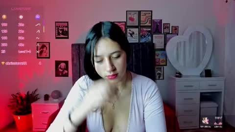 Snapshot of cloe_7 chatting on February 2026 03:44:01 AM cloe_7 online show from February 2026 03:44:01 AM