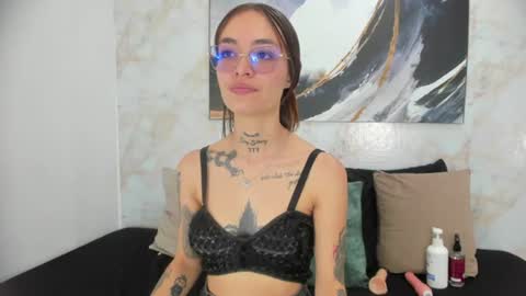 Cloe  online show from July 2026 05:17:01 PM
