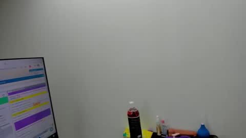 Cloe online show from November 2025 03:23:02 PM