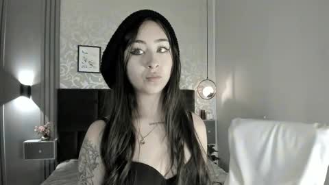 Snapshot of cloe_martinez_ chatting on February 2025 11:36:02 PM Cloe online show from February 2025 11:36:02 PM