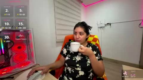 cloe small online show from July 2026 07:26:01 AM