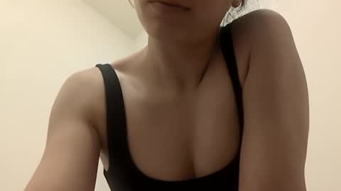 cloee98 online show from April 2026 10:58:02 AM