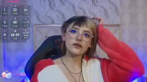 Snapshot of cloee_tay1 chatting on July 2026 11:23:01 AM cloee_tay1 online show from July 2026 11:23:01 AM