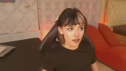 Snapshot of cloee_tay1 chatting on July 2026 11:29:02 AM cloee_tay1 online show from July 2026 11:29:02 AM