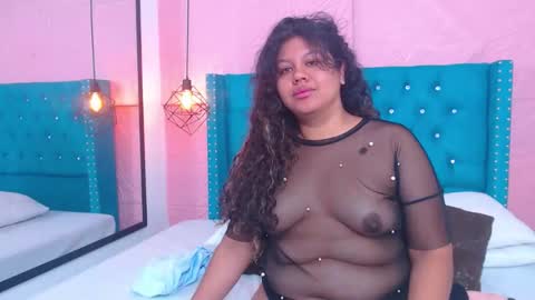 Snapshot of cloestron chatting on October 2025 10:33:01 AM Cloe Stron online show from October 2025 10:33:01 AM