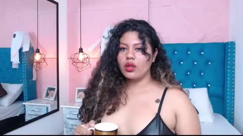 Snapshot of cloestron chatting on October 2025 04:15:02 PM Cloe Stron online show from October 2025 04:15:02 PM