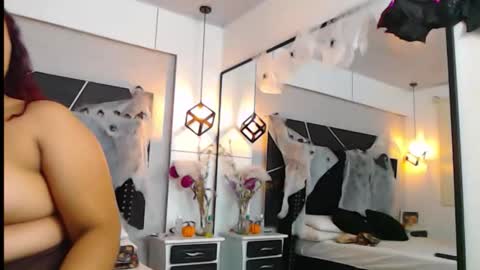 Snapshot of cloestron chatting on October 2025 10:38:01 AM Cloe Stron online show from October 2025 10:38:01 AM