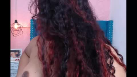 Snapshot of cloestron chatting on October 2025 12:09:01 PM Cloe Stron online show from October 2025 12:09:01 PM