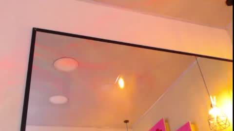 Snapshot of cloestron chatting on November 2025 09:57:01 PM Cloe Stron online show from November 2025 09:57:01 PM