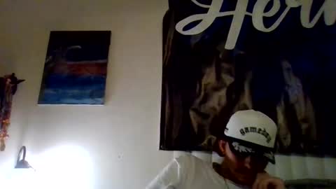 tallhungandcloudy online show from February 2026 06:25:02 AM