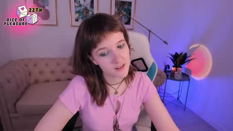  Clover  follow me  online show from December 2024 05:12:01 PM