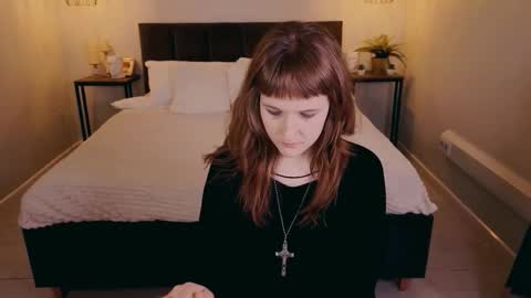  Clover  follow me  online show from September 2025 02:28:01 PM