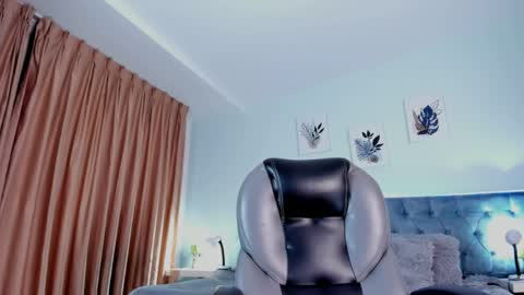 emely dolce online show from June 2026 05:47:01 AM