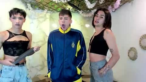 club_latinboys online show from May 2026 12:15:01 PM