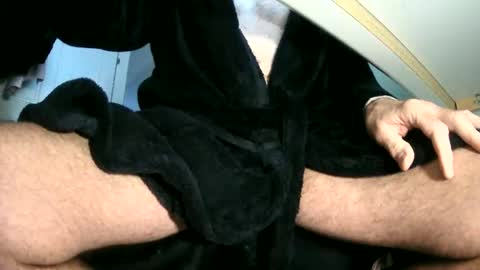 Snapshot of cockneegeezer chatting on February 2025 06:40:01 AM Ask me online show from February 2025 06:40:01 AM