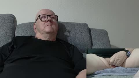 Charlie. online show from April 2026 07:33:01 PM