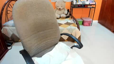 titanis online show from June 2026 09:19:02 PM