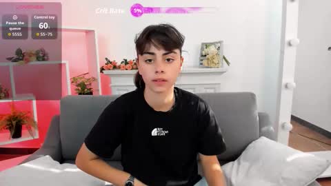 Olivia online show from September 2025 06:03:01 AM