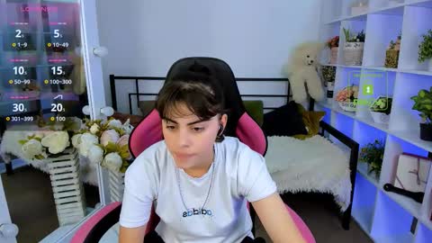 Olivia online show from October 2025 06:16:02 AM