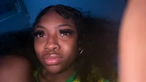 Snapshot of cocochanel197941 chatting on February 2026 07:10:02 AM chanel online show from February 2026 07:10:02 AM