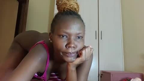 Snapshot of cocomila chatting on January 2026 07:33:02 AM Mila independent model online show from January 2026 07:33:02 AM