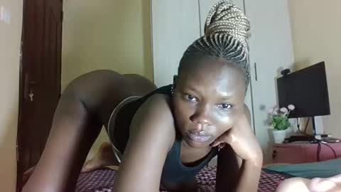 Mila independent model online show from May 2026 01:47:02 AM
