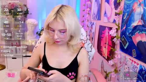 Mia online show from March 2025 03:28:02 AM