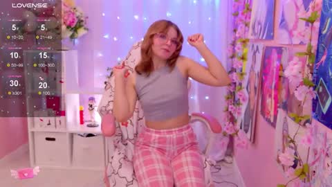 Mia online show from March 2026 09:06:01 PM