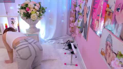 Mia online show from May 2026 06:26:02 PM
