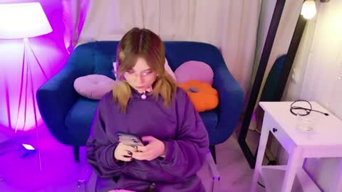 Mia online show from June 2026 09:53:01 PM