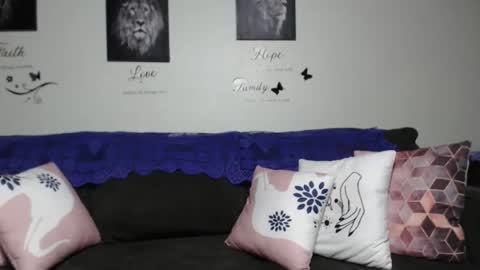 Snapshot of cocoscreamy chatting on March 2026 01:44:01 PM CocosCreamy online show from March 2026 01:44:01 PM