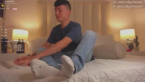 Snapshot of cody_johnsonn_ chatting on October 2025 12:05:02 AM CODY online show from October 2025 12:05:02 AM