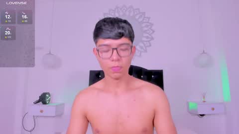 Snapshot of codytwink_ chatting on September 2025 10:20:02 PM Cody online show from September 2025 10:20:02 PM