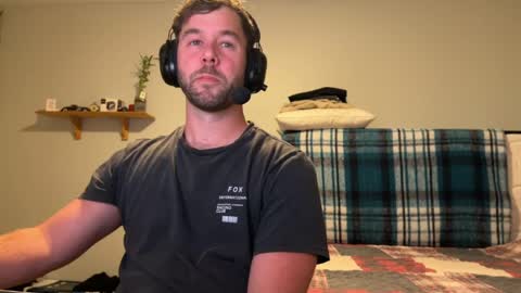 c o f f e e l o u n g e online show from May 2026 03:12:01 AM