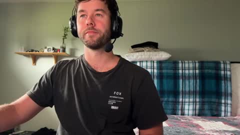 c o f f e e l o u n g e online show from May 2026 03:38:01 PM