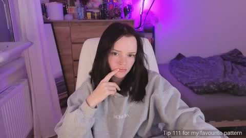 Olivia online show from March 2026 08:59:01 PM