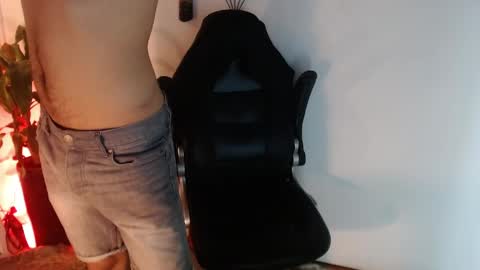 Snapshot of colby_smit chatting on April 2026 07:07:02 PM Colby online show from April 2026 07:07:02 PM