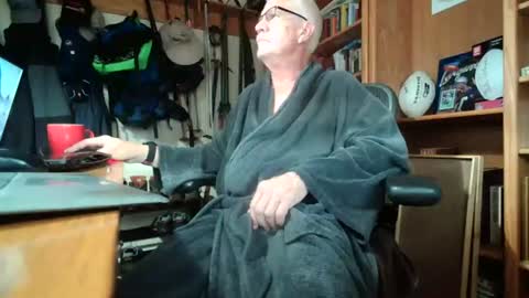 Snapshot of colchuck chatting on June 2026 01:23:02 PM colchuck online show from June 2026 01:23:02 PM