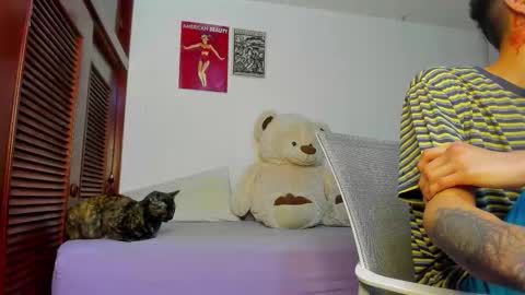 cold_snow13 online show from October 2025 08:42:01 AM