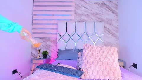 colett online show from January 2026 11:58:02 AM