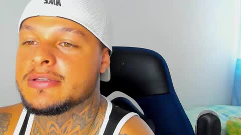 colin_fox1 online show from March 2026 05:38:01 PM